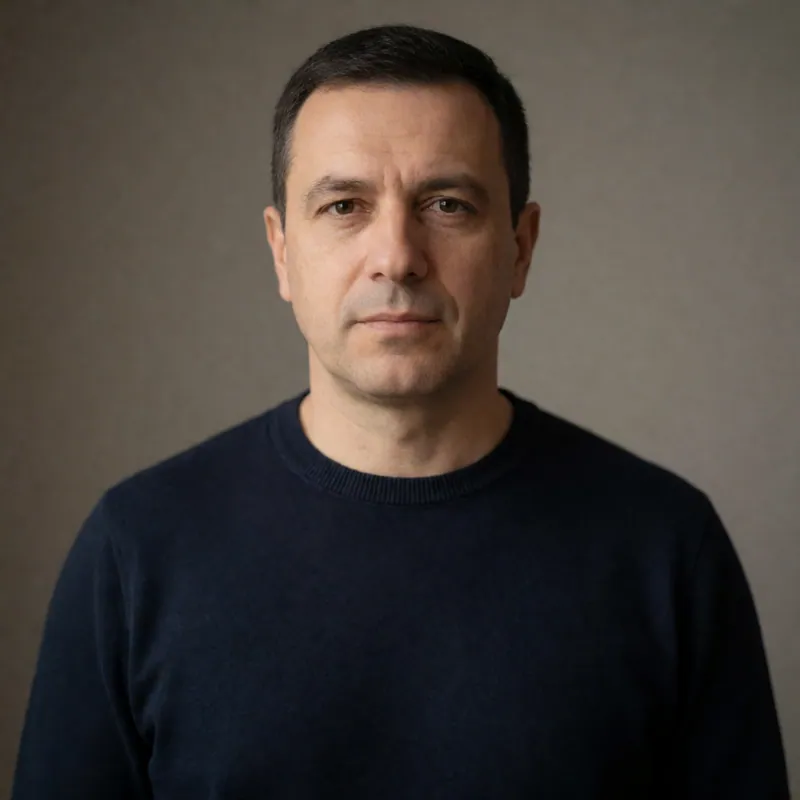 Густав Райков, Отговорник по щетите в Застраховки Монтана